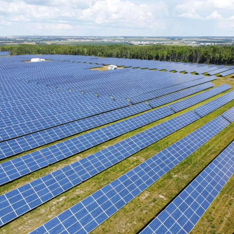 Bloomington, IL Solar and Wind Farms