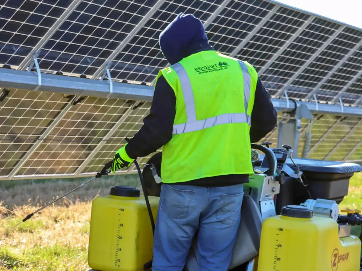solar-farm-spraying